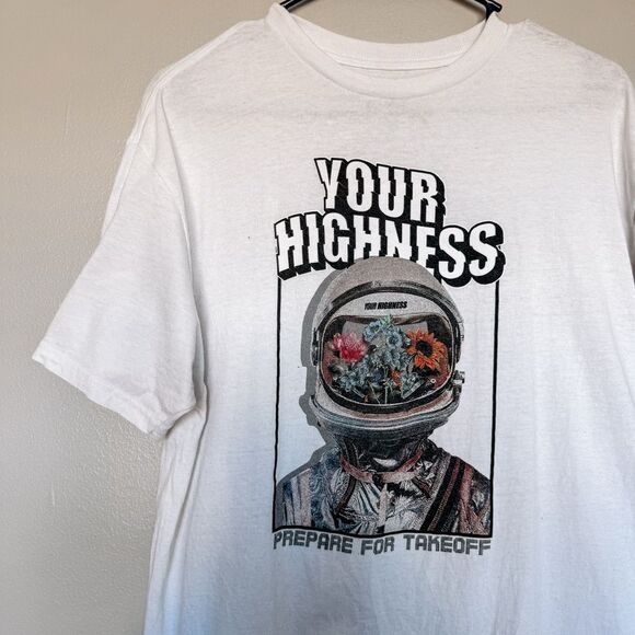Your Highness White Crew Neck Graphic Tee Size Large - Picture 3 of 5